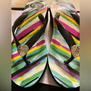 2b Bebe flip flops size 6